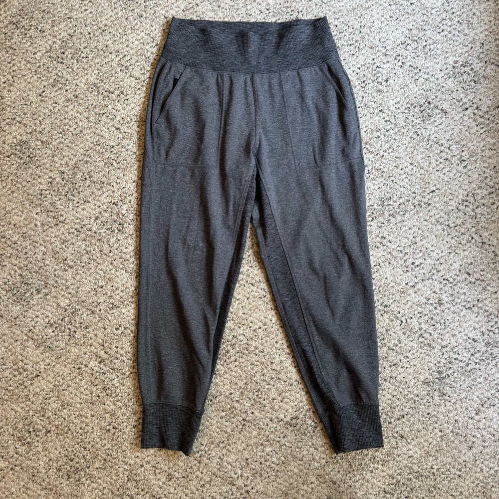Athleta Venice High Waist Jogger in Gray Women’s Size Medium